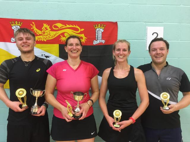 Mixed Doubles Winners / Runners Up - Jack Taylor, Louise Culyer & Helen Newstead, Ian Murphy